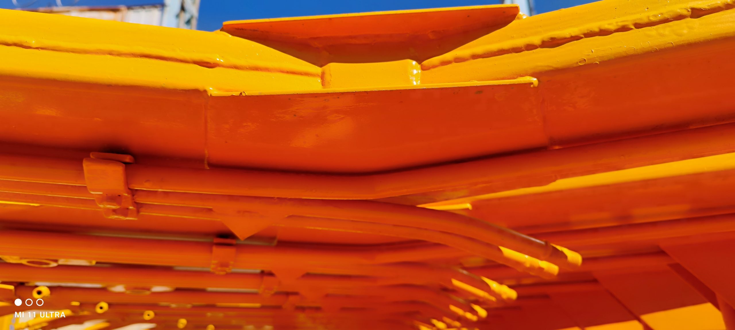 خرید شاسی بیل تراکتور